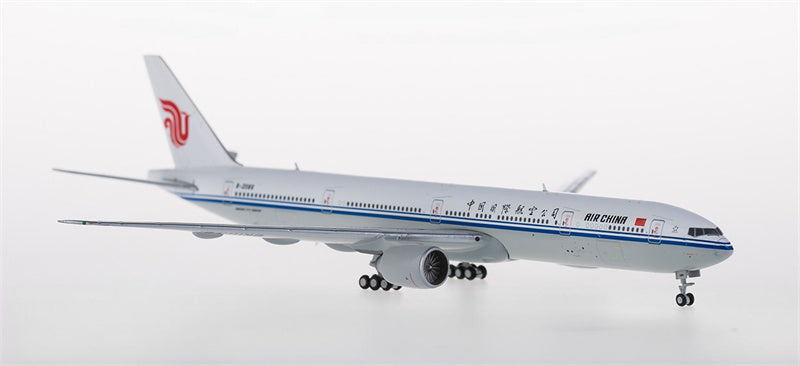 Geminijets Air China Boeing 777-300ER B-2086 1:400 Diecast Model view 4