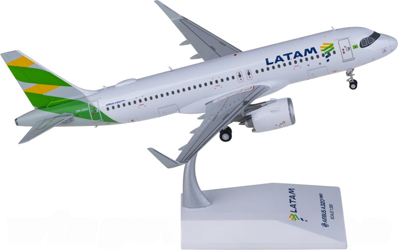 JC Wings LATAM for Airbus A320neo PR-XBG 1:200 Airplane Pre-built Airliner Model Display
