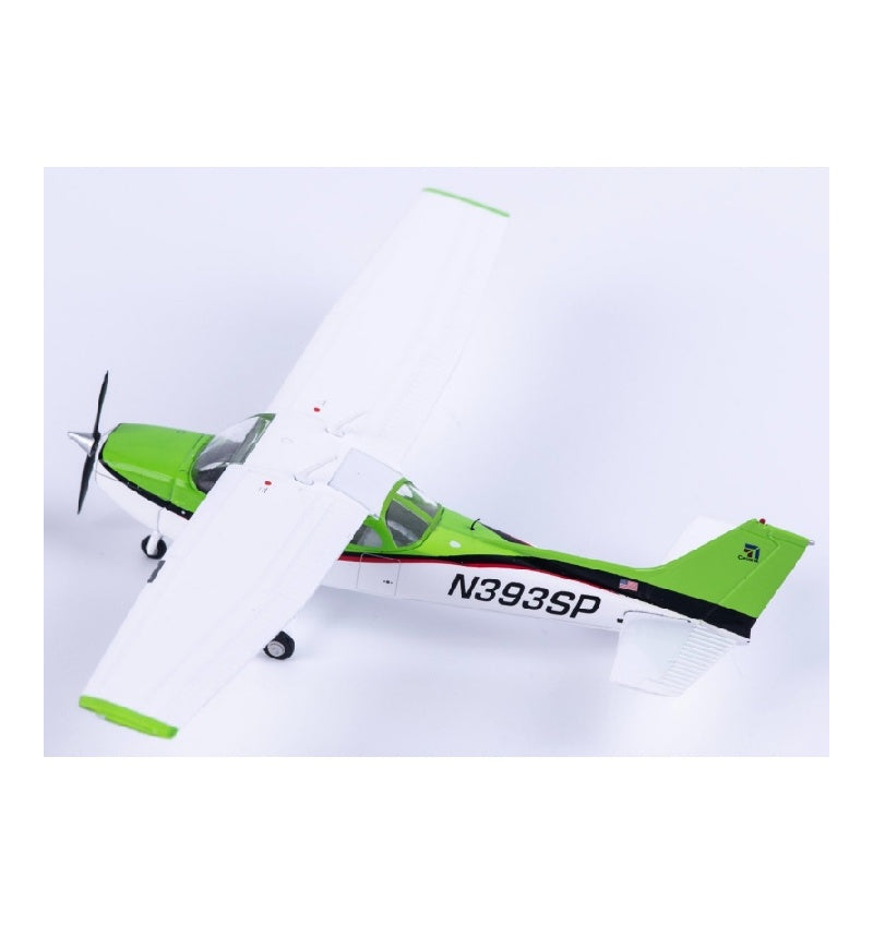 Geminijets 1:72 Cirrus Aviation Cessna 172S N393SP  DIECAST Model