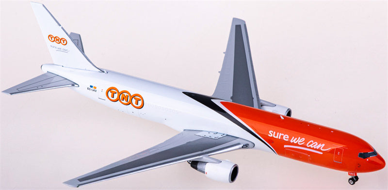Phoenix TNT Boeing 767-300ER EC-LKV 1:400 Diecast Model view 1