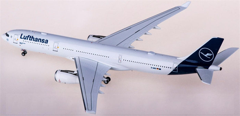 NG Models Lufthansa Airbus A330-300 D-AIKQ 1:400 Diecast Model view 3