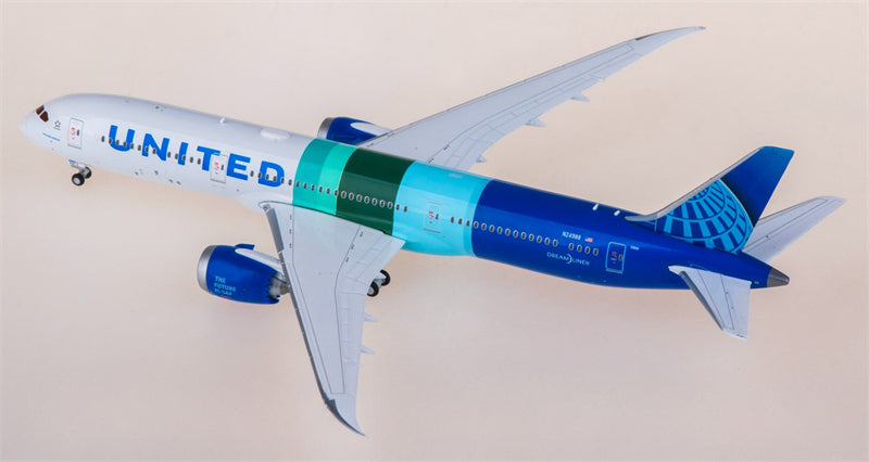 Geminijets 1:400 United Airlines Boeing 787-9 N24988 Model