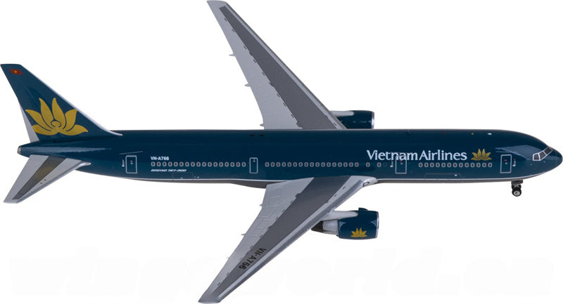 Phoenix Vietnam Airlines Boeing 767-300ER VN-A766 1:400 Diecast Model view 3