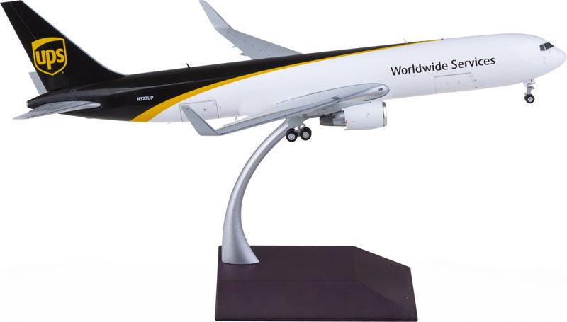 Geminijets UPS Boeing 767-300ERF N323UP Interactive Series 1:200 Diecast Model view 1