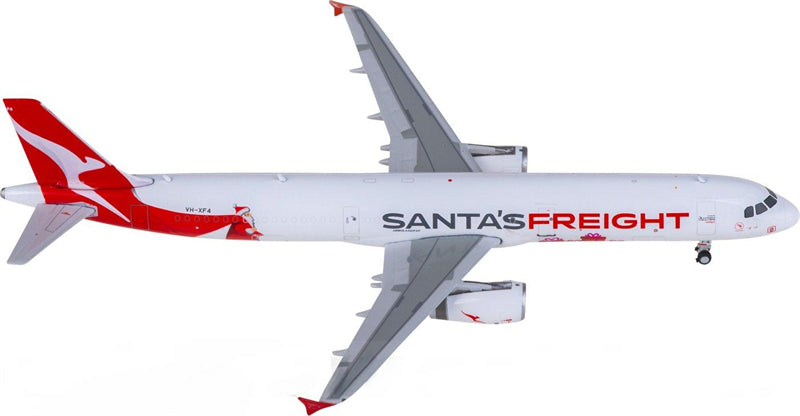Phoenix 1:400 Qantas Airbus A321 VH-XF4 Model