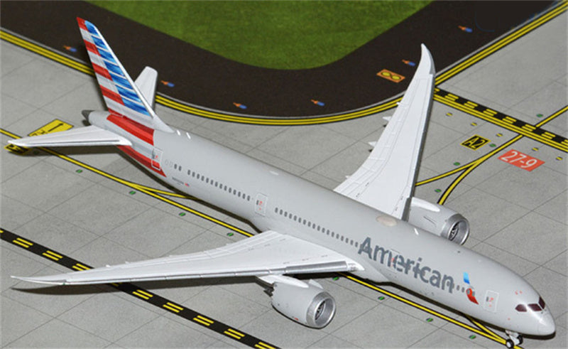 Geminijets American Airlines Boeing 787-9 N836AA 1:400 Diecast Model view 1