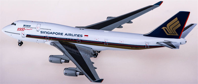 JC Wings Singapore Airlines Boeing 747-400 9V-SMU 1:400 Diecast Model view 2