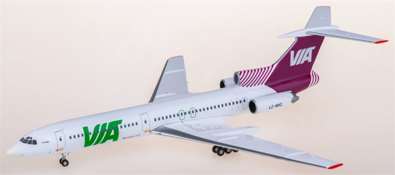 Herpa Air Via Tupolev TU-154M LZ-MIG 1:200 Diecast Model view 2