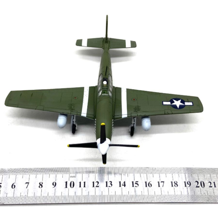 FLOZ US P51-B Mustang fighter jet 1:72 Aircraft Pre-built Model