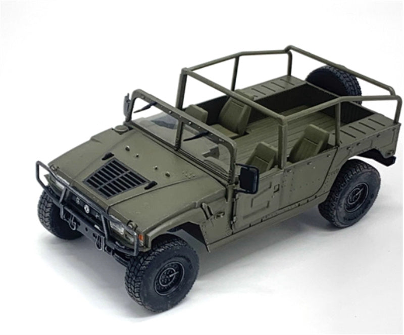 ARTISAN Chinese Army Warrior Off road Vehicle 1:35 Tank Pre-built Model