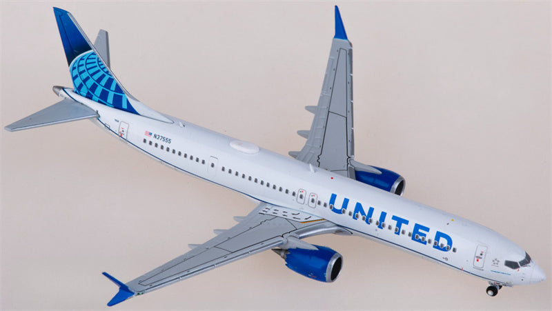 Geminijets United Airlines Boeing 737 MAX 9 N37555 1:400 Diecast Model view 2