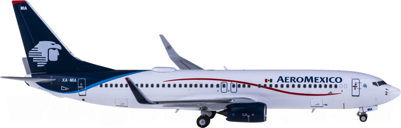NG Models Aeromexico Boeing 737-800 XA-MIA 1:400 Diecast Model view 2