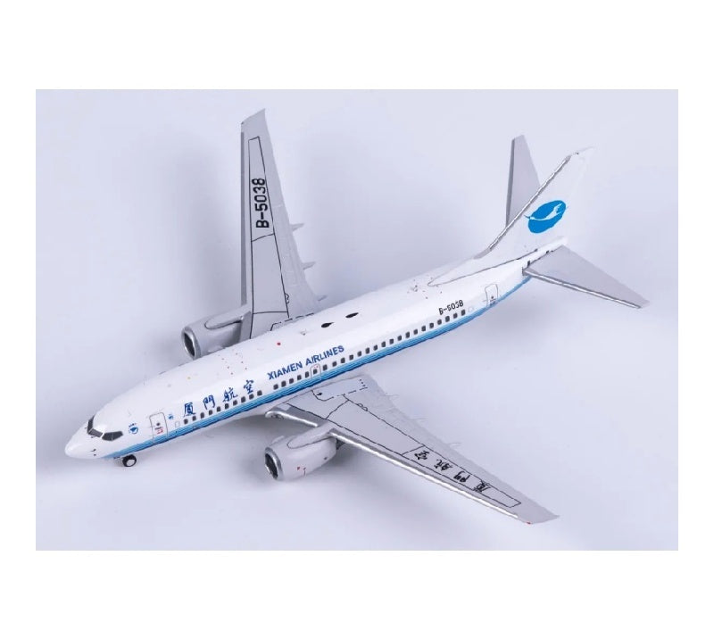 Panda Model 1:400 Xiamen Airlines Boeing 737-700 B-5038  DIECAST Model