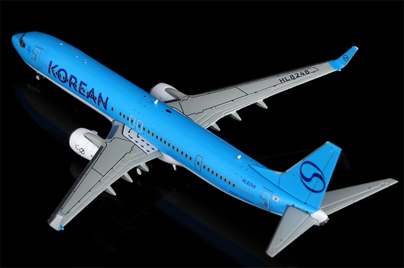 HX Models 1:400 Korean Air Boeing 737-900 HL8248 Diecast Model view 4