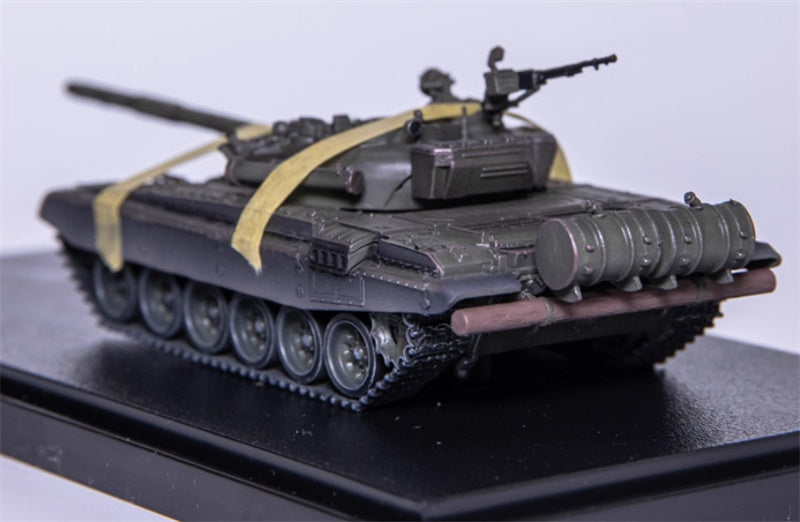 ARTISAN East German T-72G main battle tank Pure green new version 1:72 Tank Pre-built Model