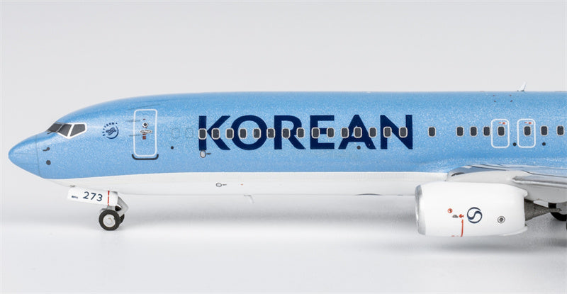 NG Models Korean Air Boeing 737-900 HL8273 1:400 Diecast Model view 6