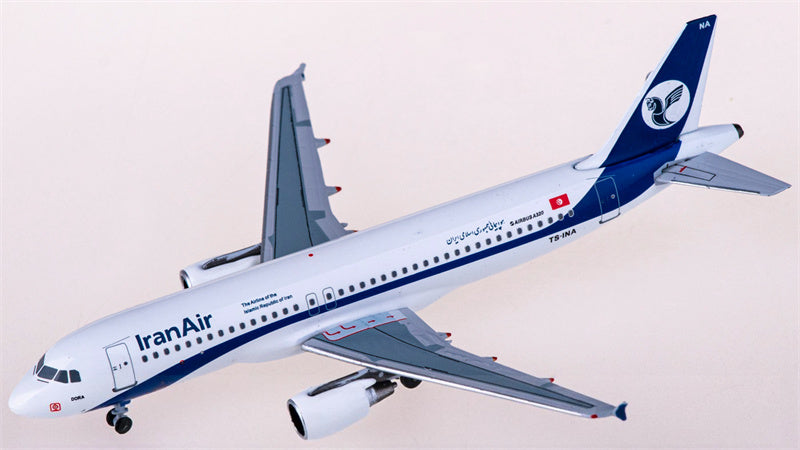 AeroClassics Iran Air Airbus A320 TS-INA 1:400 Diecast Model view 2
