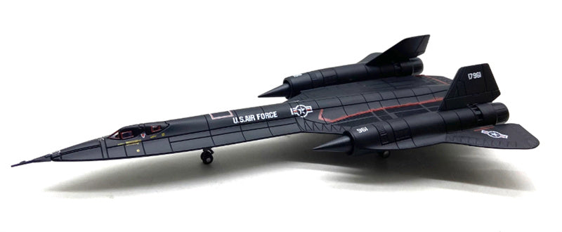 FLOZ US Air Force Lockheed SR-71 Blackbird Reconnaissance Aircraft 1:144 Aircraft Pre-built Model