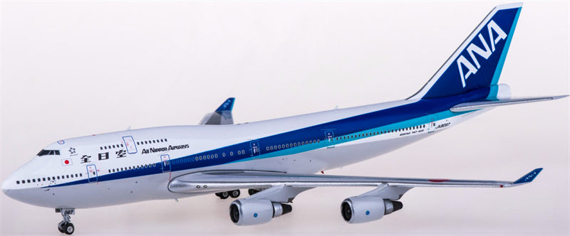 Phoenix ANA Boeing 747-400 JA8097 1:400 Diecast Model view 3