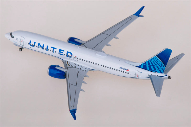 NG Models United Airlines Boeing 737 MAX 8 N37318 1:400 Diecast Model view 2