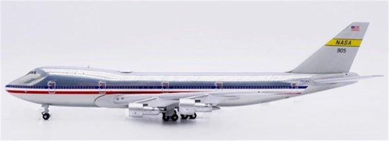 JC Wings NASA Boeing 747-100 N905NA 1:400 Diecast Model view 1