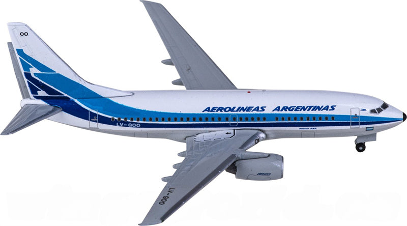 Herpa Aerolineas Argentinas Boeing 737-700 LV-GOO 70th Anniversary Retro livery 1:500 Diecast Model view 1