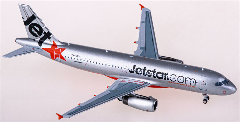 NG Models Jetstar Airbus A320-200 VH-VFF 1:400 Diecast Model view 2