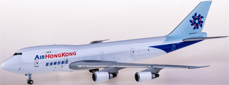 Phoenix Air Hong Kong Boeing 747-200 B-HMD 1:400 Diecast Model view 3