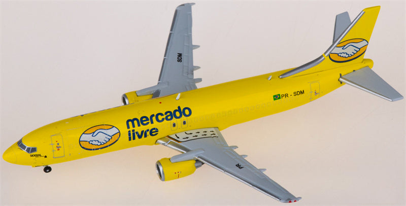 JC Wings Mercado Livre Boeing 737-400F PR-SDM 1:400 Diecast Model view 4