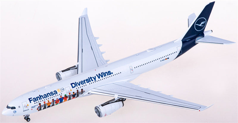 NG Models Lufthansa Airbus A330-300 D-AIKQ 1:400 Diecast Model view 2