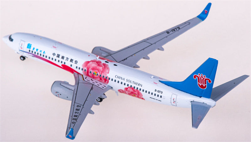 JC Wings China Southern Boeing 737-800 B-1979 1:400 Diecast Model view 3