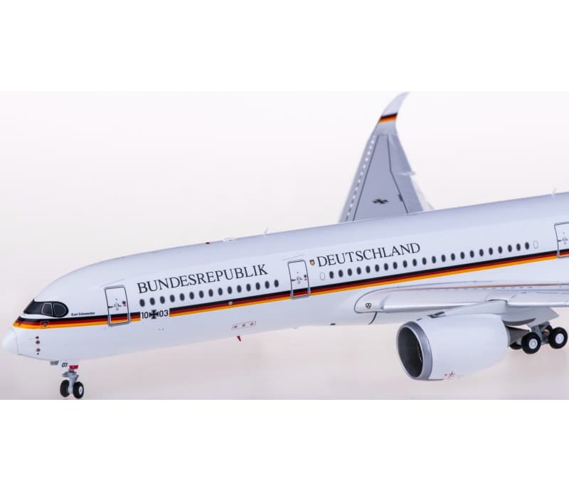 JC Wings Luftwaffe Airbus A350-900ACJ 10+03 Flaps down 1:200 Aircraft Pre-built  Airliner Model Display