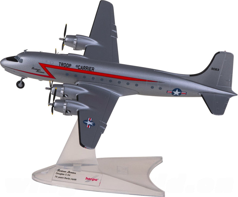 Herpa USAF Douglas DC-4 C-54 Skymaster 44-9063 1:200 Diecast Model view 3