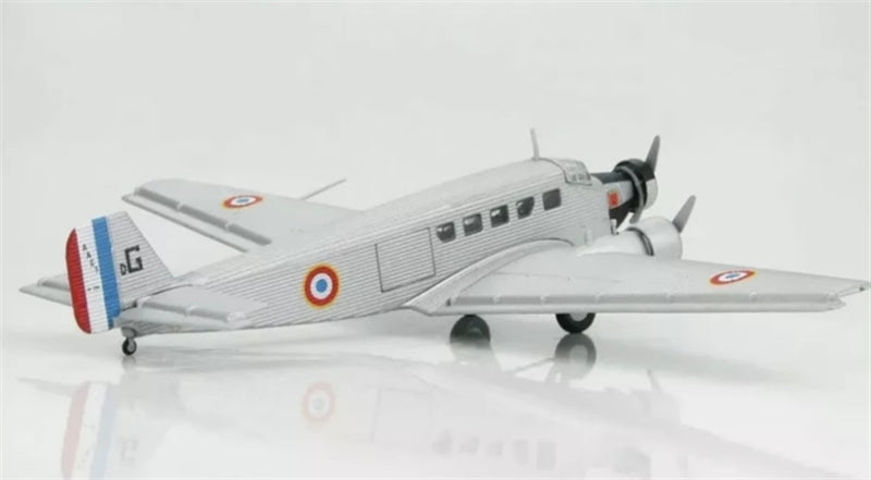 Hobby Master Ju 52 Junkers Armee de l'Air Bach Mai Indochina April 1950 1:144 Airplane Pre-built Model