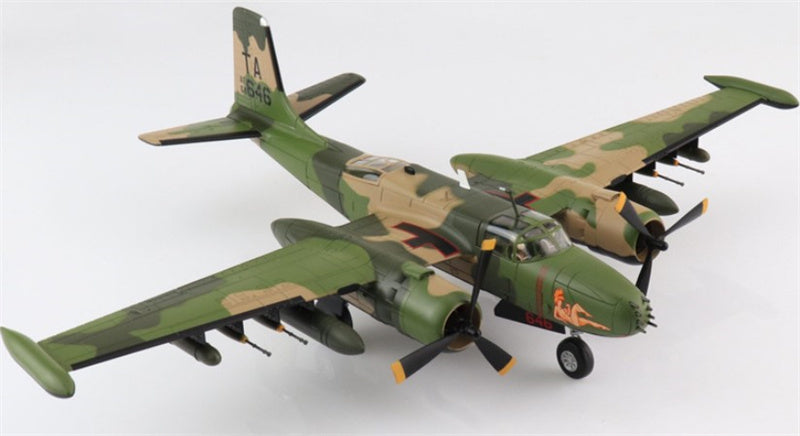 HOBBY MASTER B-26K Counter Invader AF64-646, 609th SOS,59th SOW, Thailand 1969 1/72 Aircraft Pre-built Model