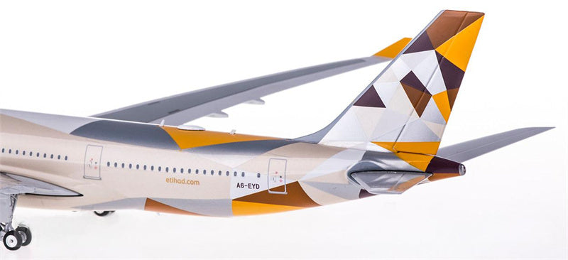 Eagle Etihad Airways Airbus A330-200 A6-EYD 1:200 Diecast Model view 2