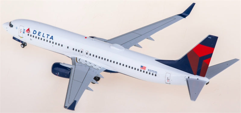 NG Models Delta Air Lines Boeing 737-800 N3757D 1:200 Diecast Model view 3