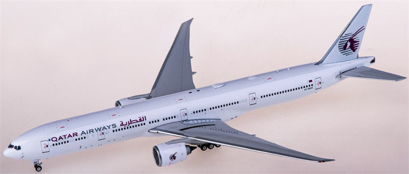 Phoenix Qatar Airways Boeing 777-300ER A7-BOC 1:400 Diecast Model view 2