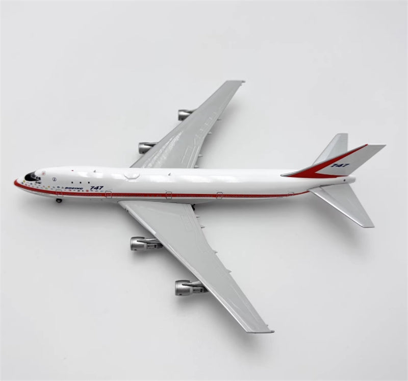 YY Wings Boeing 747-100 N7470 Museum Livery 1:400 Diecast Model view 3