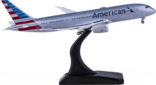 Geminijets American Airlines Boeing 787-8 N802AN 1:400 Diecast Model view 1