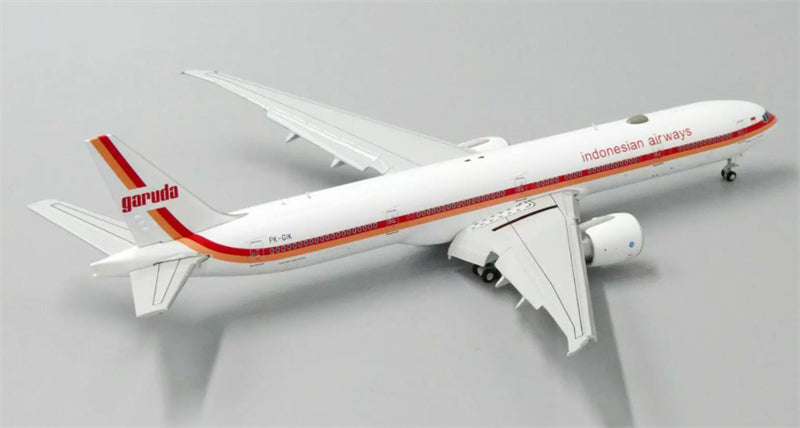 JC Wings 1:400 Garuda Indonesia Boeing 777-300ER PK-GIK Flaps down DIECAST Model