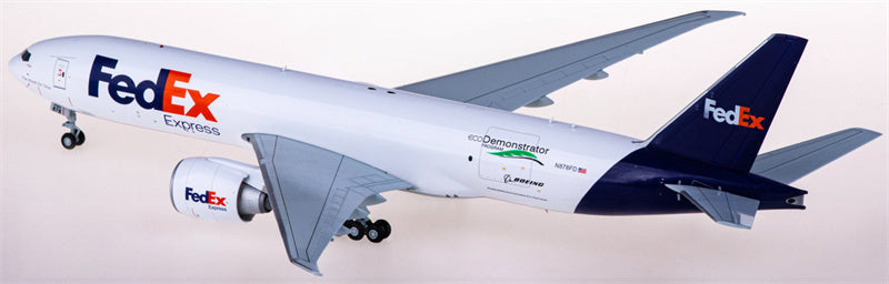 JC Wings FedEx Boeing 777F N878FD 1:200 Diecast Model view 2
