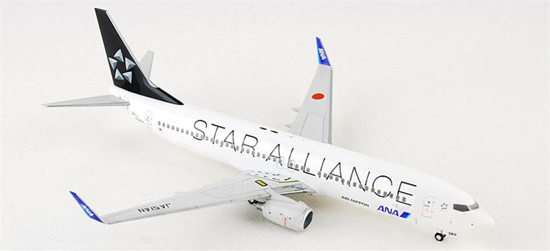 Hogan ANA Boeing 737-800 JA51AN Star Alliance 1:200 ABS Model view 1