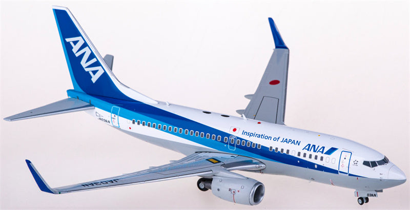JC Wings ANA Boeing 737-700 JA03AN 1:200 Diecast Model view 1