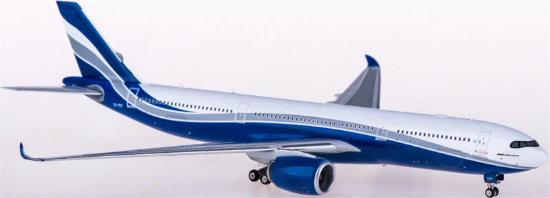 Phoenix Hifly Airbus A330-900neo CS-TKY 1:400 Diecast Model view 2