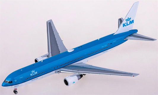 Phoenix KLM Boeing 767-300ER PH-BZI 1:400 Diecast Model view 1