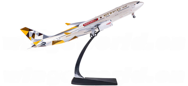 Phoenix Etihad Airways for Airbus A330-200 A6-EYD 1:200 Aircraft Pre-built Model
