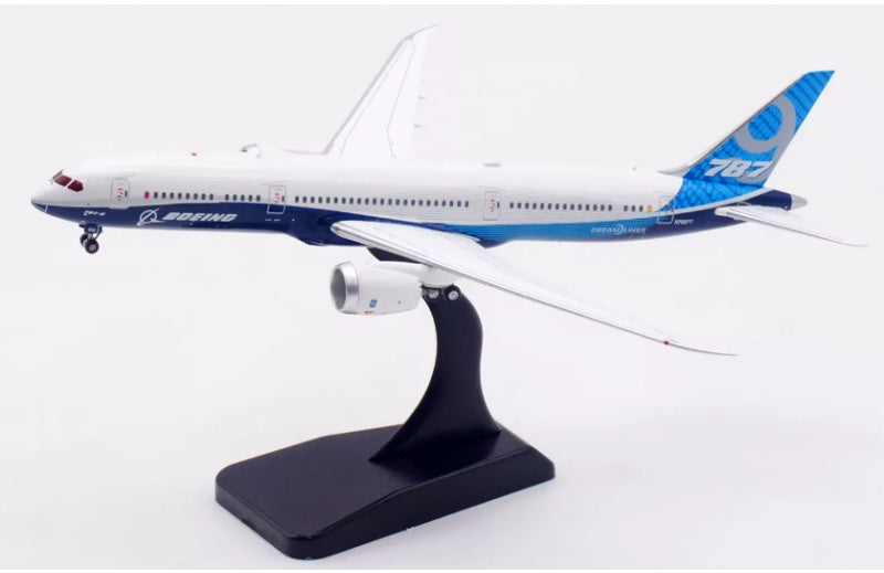 Aviation 1:400 Boeing B787-9 N789FT  DIECAST Model
