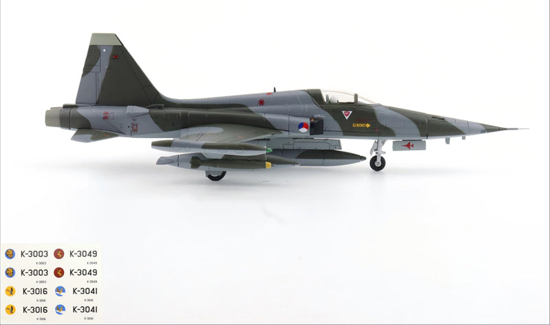 HOBBY MASTER RNLAF NF-5A 1:72 Model 1970s Freedom Fighter w/Decal Sheet