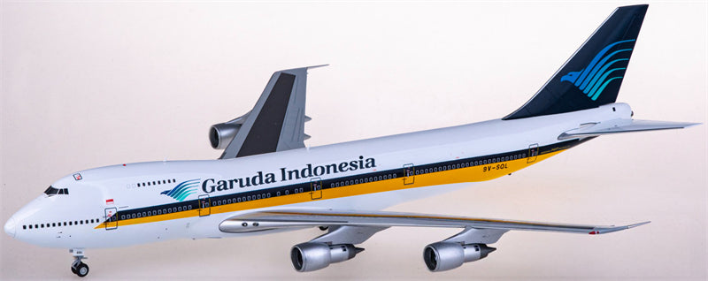 JC Wings Garuda Indonesia Boeing 747-200 9V-SQL 1:200 Diecast Model view 1